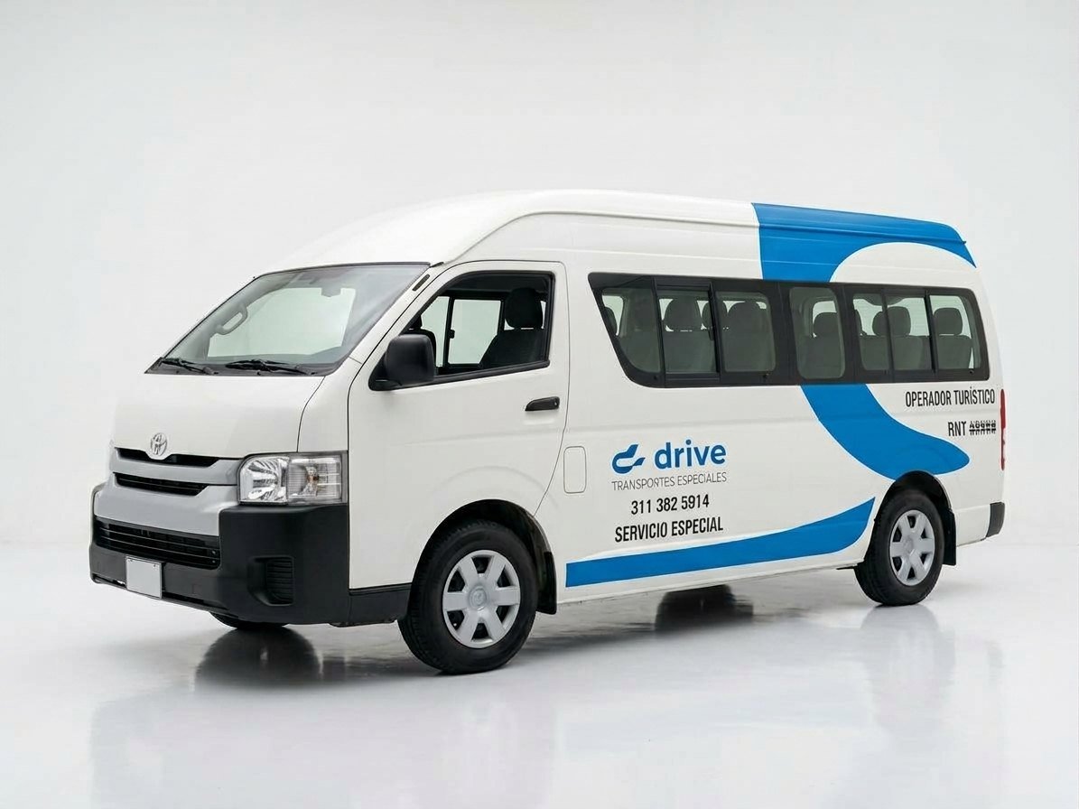 Van turística Toyota Hiace de DRIVE